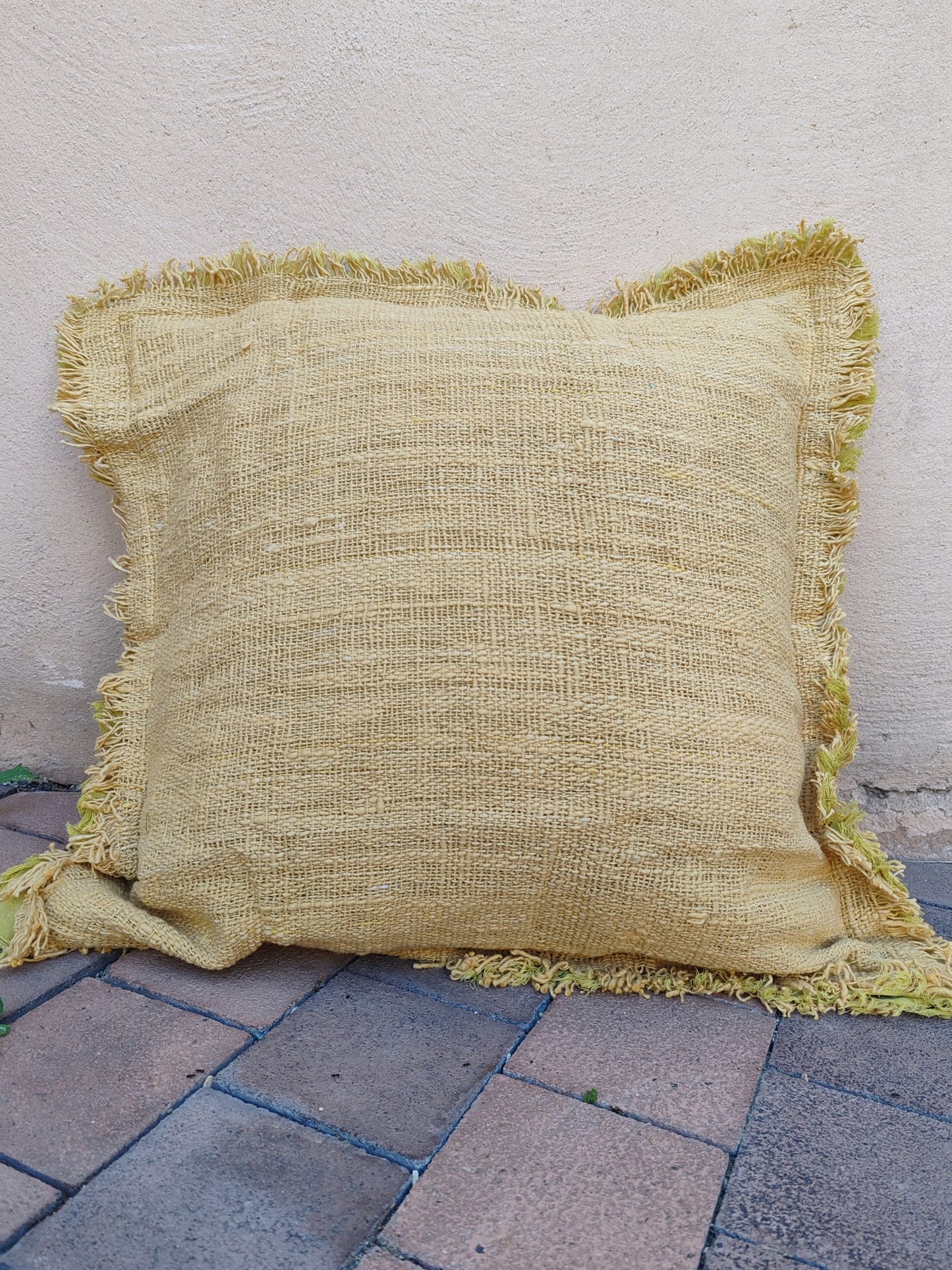 Coussin jaune – 55 x 55 cm