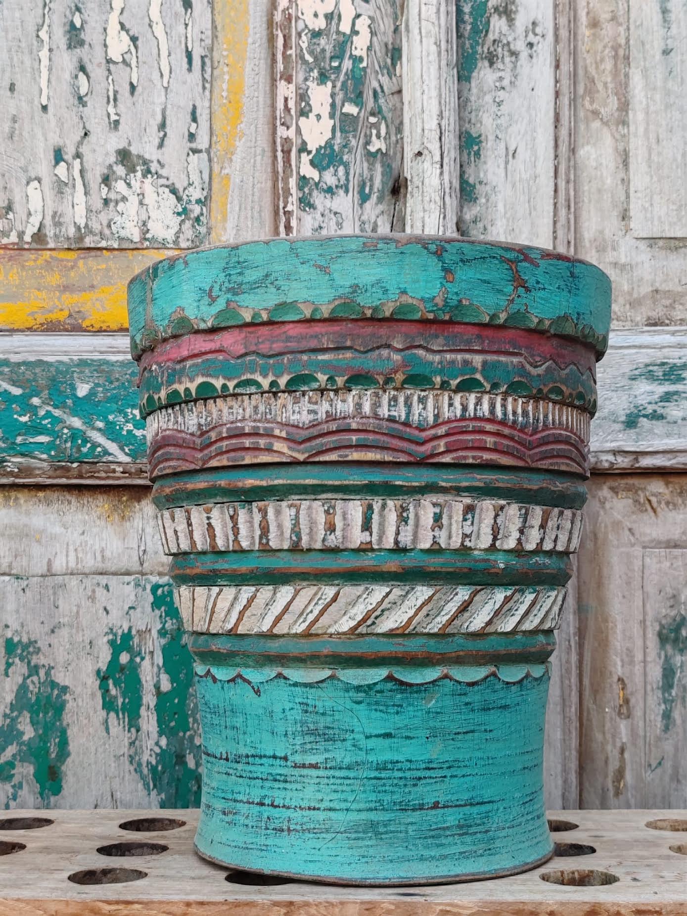 Pot Sculpté Traditionnel – Indonésie