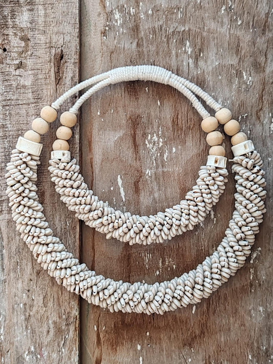 Colliers traditionnels de Bornéo (Indonésie)