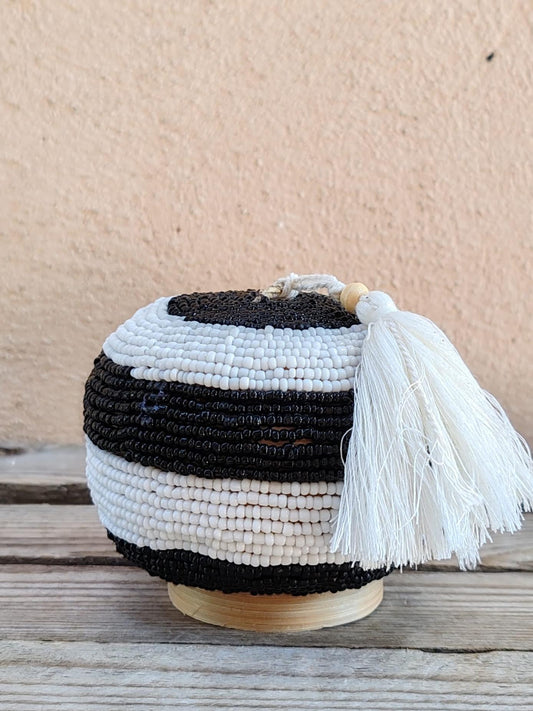 Boîte à offrandes artisanale