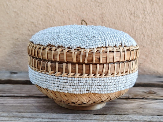 Boîte à offrandes artisanale