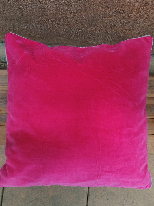 Coussin velours rose – 55x55