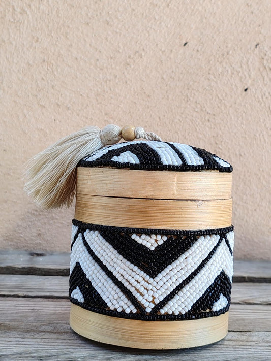 Boîte à offrandes artisanale