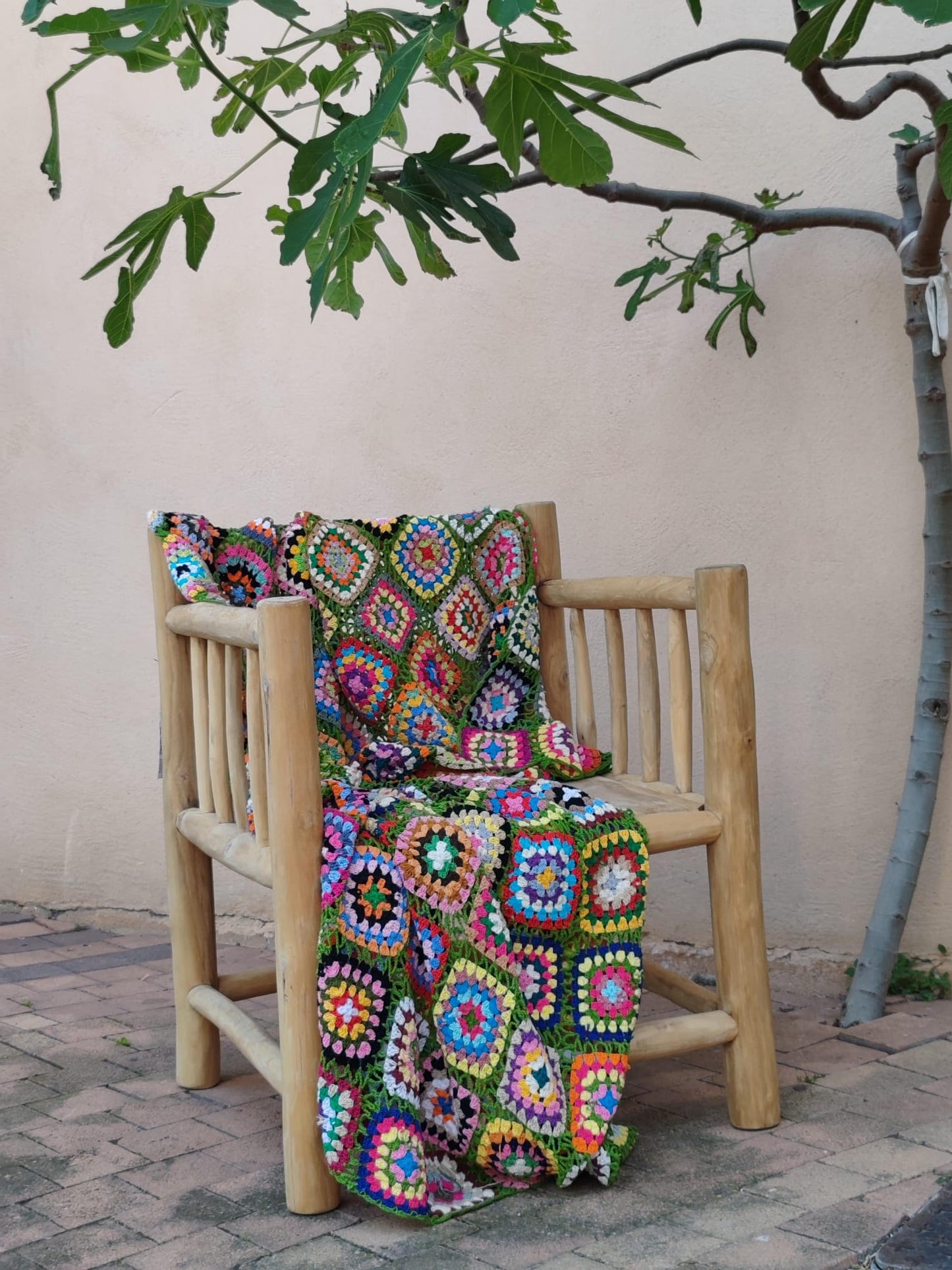 Plaid artisanal au crochet